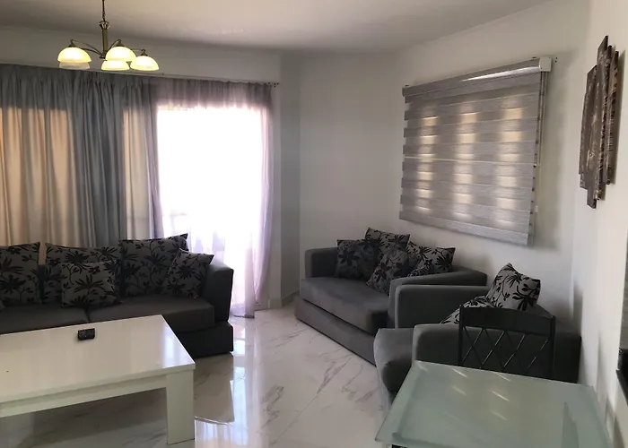 Regency Towers Szálloda 3*